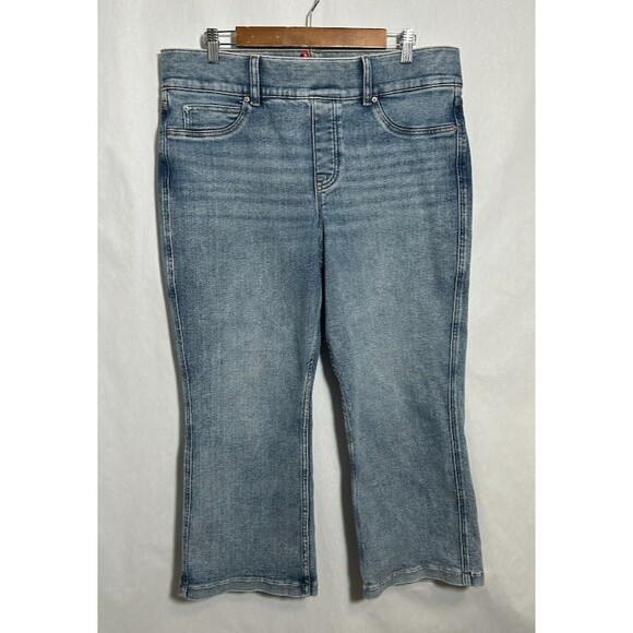 Spanx Women's Kick Flare Jeans 1X Petite Blue Vintage Indigo Pull On Shapewear - Picture 2 of 8